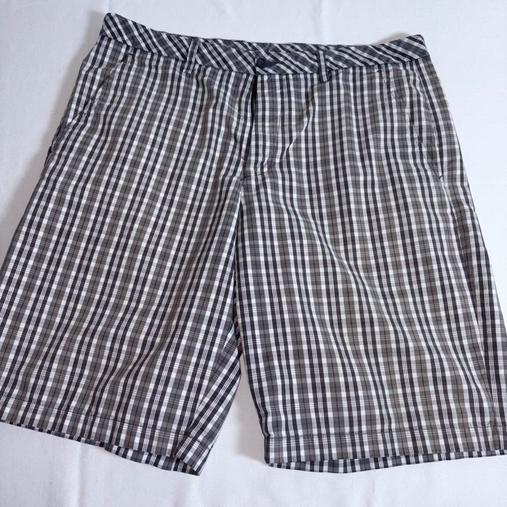 Ashworth Plaid Shorts 36 Black White Excellent Flat Front Casual Golf sporty